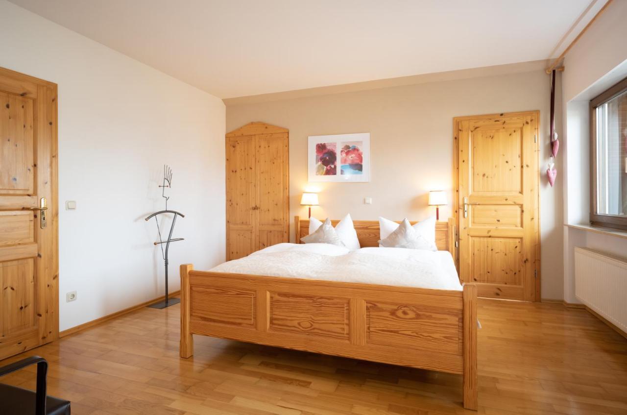 Gaestehaus Heintz Merzig Bagian luar foto